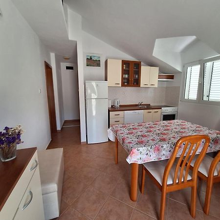 Apartment Zalo Donje Selo na Šolti Buitenkant foto