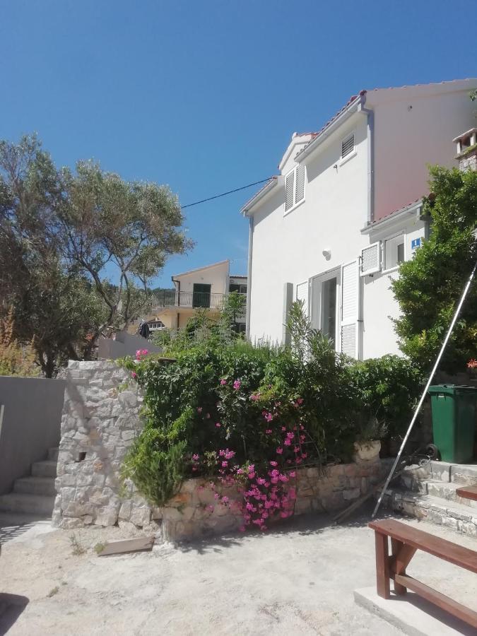 Apartment Zalo Donje Selo na Šolti Buitenkant foto