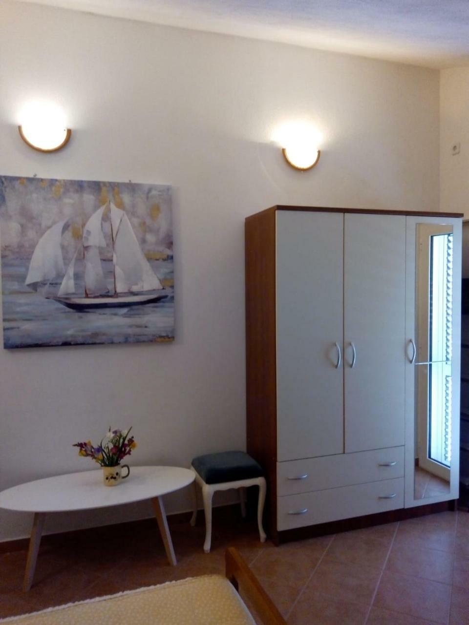 Apartment Zalo Donje Selo na Šolti Buitenkant foto
